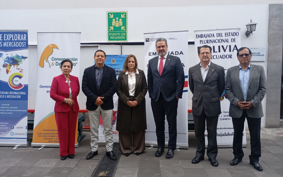 Seminario internacional en Ambato fortalece el turismo sostenible y el acceso a nuevos mercados Seminario internacional en Ambato fortalece el turismo sostenible y el acceso a nuevos mercados